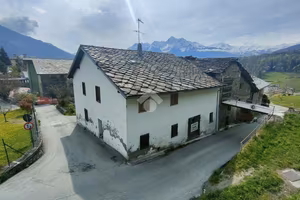 CASA SEMINDIPENDENTE A GIGNOD