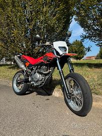 Beta M4