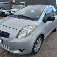 TOYOTA Yaris 1.4 D-4D 5 porte