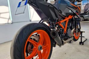 Super Duke R Evo
