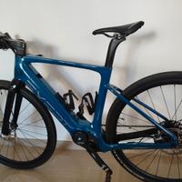 Bici gravel elettrica