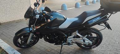 Suzuki GSR 600