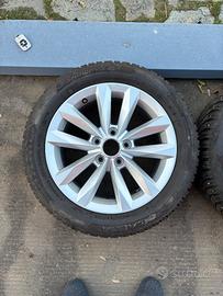 Pneumatici invernali 205/55 R16 e cerchi Audi/VW