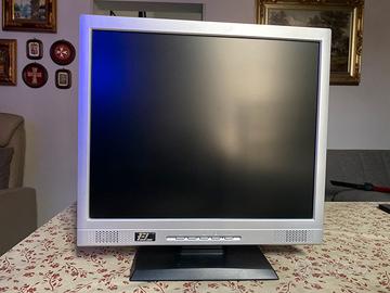 Monitor 24”