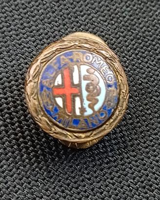 Pins antica Alfa Romeo 