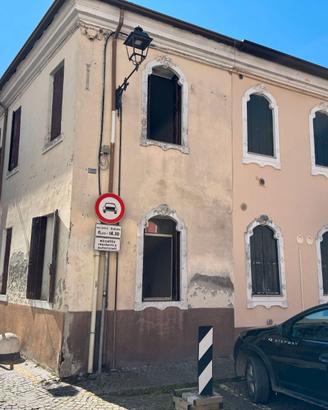 Adria: 131b: fabbricato con due appartamenti