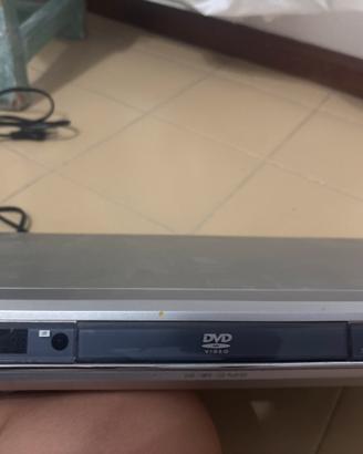 Dvd  con alimentatore