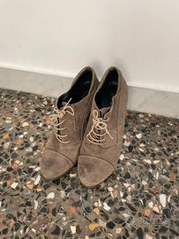 Tronchetto color tortora effetto velluto numero 40