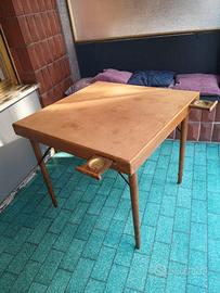 Tavolino da gioco pieghevole vintage