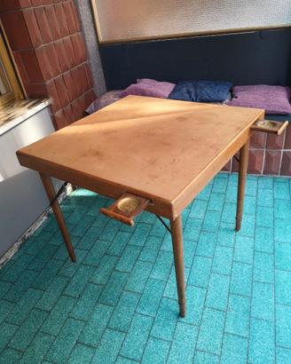 Tavolino da gioco pieghevole vintage