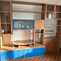 Porta tv con mensole