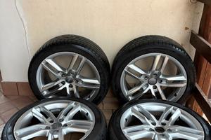 Treno gomme e cerchi Audi 245/40 R18
