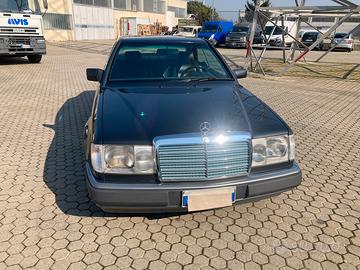 Mercedes 200 CE