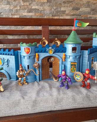 castello medioevale completo con cavalieri e lance