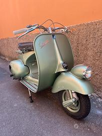 Vespa V31 faro basso vacanze romane