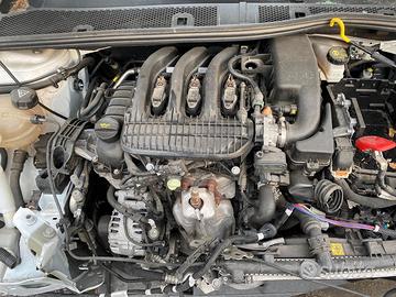 Motore peugeot 208 HM05