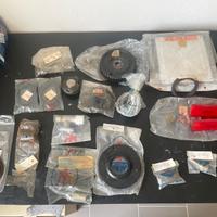 Lotto ricambi nuovi originali MASERATI