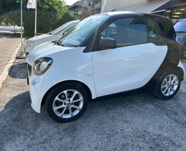Smart ForTwo 70 1.0 CAMBIO MANUALE neopatentati