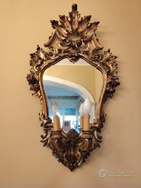 specchiere dorate con luci