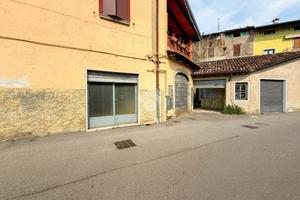 NEGOZIO A SABBIO CHIESE