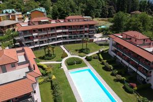 Monolocale con piscina e colazione in pasticceria