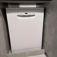 Lavastoviglie nuova modello Bosh SMS2ITW11E 