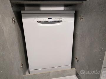 Lavastoviglie nuova modello Bosh SMS2ITW11E 