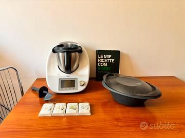Bimby Vorwerk TM5 + accessori, libro e ricettari
