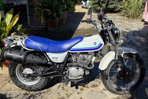 Suzuki Van Van 125 del 2015