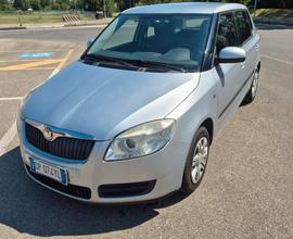 Skoda Fabia 1.2 12V 5P. neopatentati - 2008