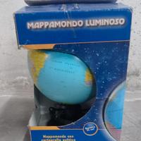 Mappamondo luminoso 