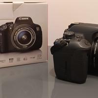 Canon : macchina fotografica