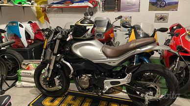 Qj SRV 550 moto depotenziata Patente A2