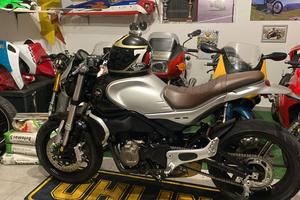 Qj SRV 550 moto depotenziata Patente A2