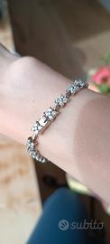 Bracciale in argento con fiori e brillantini