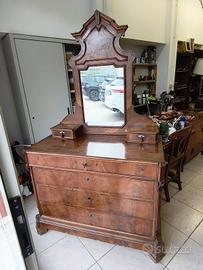 Como luigi filippo fine 800 con specchiera