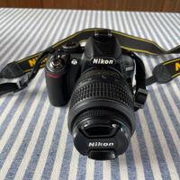 Nikon D3100 come nuova + 2 obiettivi e accessori