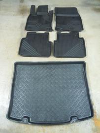 Tappetini in PTE per Ford Kuga MK3.