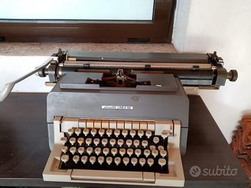 Macchina da scrivere Olivetti LINEA 98