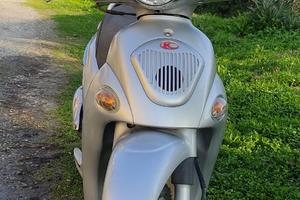 Scooter kymco