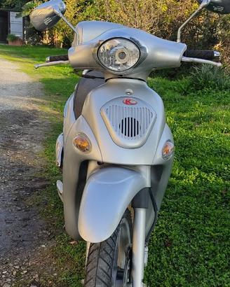 Scooter kymco