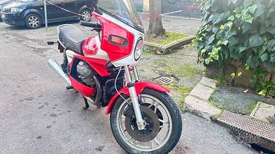Moto Guzzi sp1000