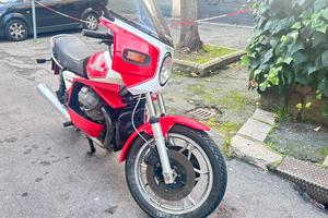Moto Guzzi sp1000