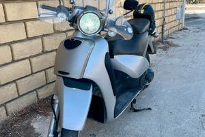 Scarabeo 200 cc