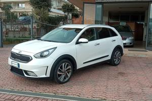 KIA NIRO 1.6 GDI HVE STYLE DCT HYBRID Unico Propri