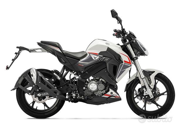 Keeway RKF 125 bianco