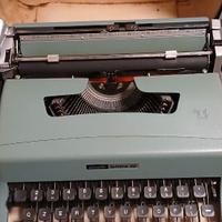 Macchina da scrivere OLIVETTI vintage