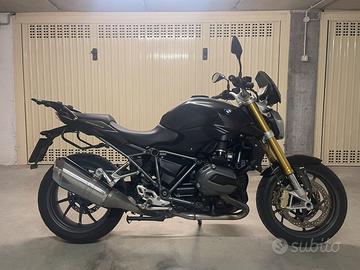 Moto BMW R1200R