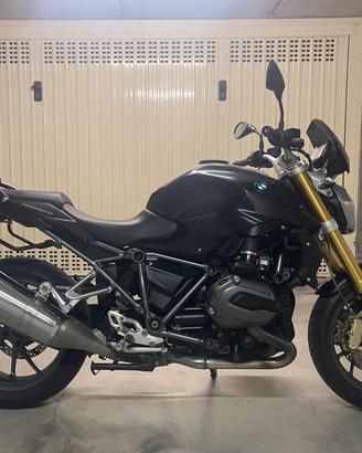 Moto BMW R1200R