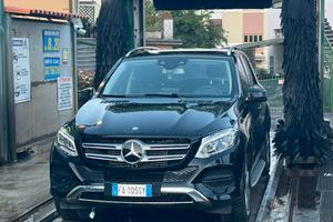 MERCEDES BENZ GLE 250d 4 MATIC SPORT
